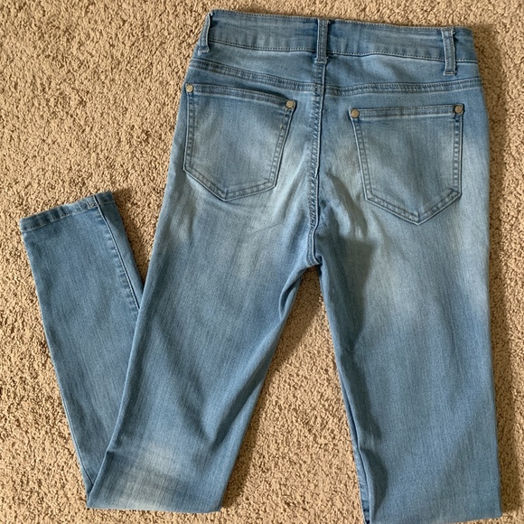 Jeans - Picture 2 of 3